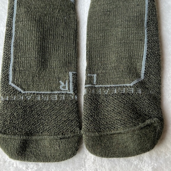 Icebreaker Men’s Merino Ski + Light Over The Calf Socks - Picture 7 of 12